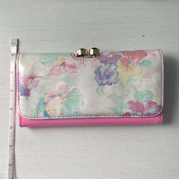 Used Ted Baker Long Wallet - Picture 13 of 16